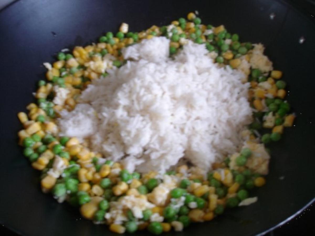 Hähnchenbrustfiletschaschlik mit Erdnusssauce und Gemüsereis - Rezept - Bild Nr. 10