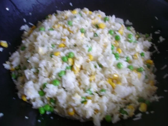 Hähnchenbrustfiletschaschlik mit Erdnusssauce und Gemüsereis - Rezept - Bild Nr. 11