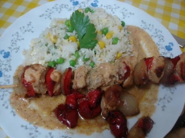 Hähnchenbrustfiletschaschlik mit Erdnusssauce und Gemüsereis - Rezept - Bild Nr. 13