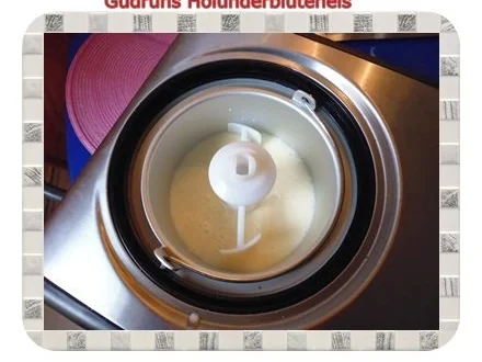 Rezept: Eis: Holunderblüteneiscreme Bild Nr. 5 Eis: Holunderblüteneiscreme - Rezept - Bild Nr. 5