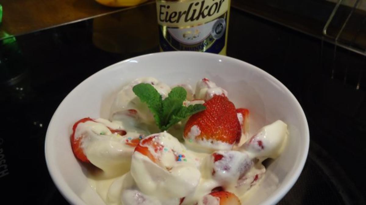 Erdbeere in Eierlikör-Mascapone-Creme - Rezept - kochbar.de