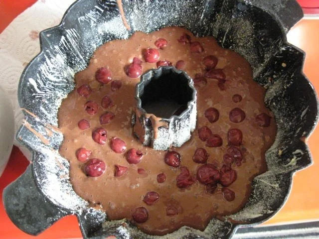 Schoko - Kirsch - Cola - Gugelhupf - Rezept - Bild Nr. 9