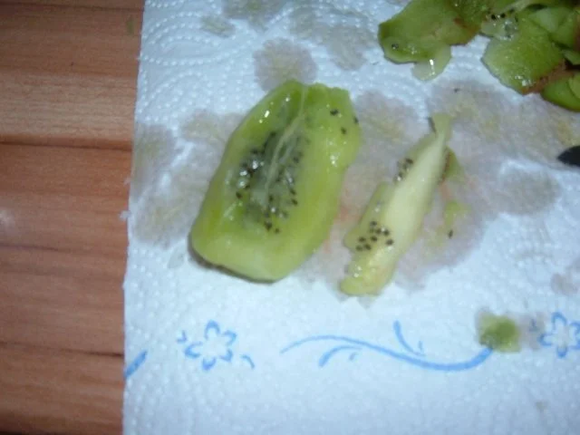 Rezept: Eis : Kiwi - Sahne - Eierlikör Bild Nr. 5 Eis : Kiwi - Sahne - Eierlikör - Rezept - Bild Nr. 5