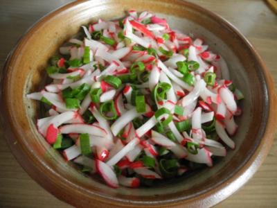 Salat : Radieschen - Salat mit Frühlingszwiebeln - Rezept