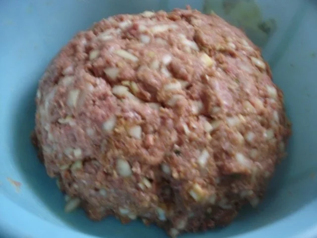 Rezept: Buletten mit Petersilie-Möhrenblüten, Kartoffeln und Sauce Bild Nr. 5 Buletten mit Petersilie-Möhrenblüten, Kartoffeln und Sauce - Rezept - Bild Nr. 5