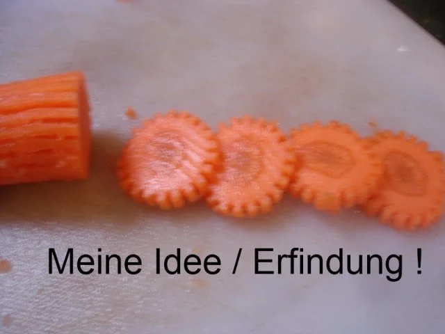 Rezept: Buletten mit Petersilie-Möhrenblüten, Kartoffeln und Sauce Bild Nr. 9 Buletten mit Petersilie-Möhrenblüten, Kartoffeln und Sauce - Rezept - Bild Nr. 9