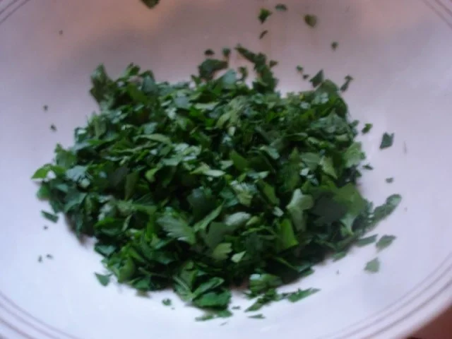 Rezept: Buletten mit Petersilie-Möhrenblüten, Kartoffeln und Sauce Bild Nr. 12 Buletten mit Petersilie-Möhrenblüten, Kartoffeln und Sauce - Rezept - Bild Nr. 12