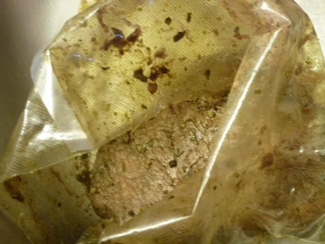 Rumpsteaks Sous Vide gegart mit Rotweinzwiebeln - Rezept - Bild Nr. 9