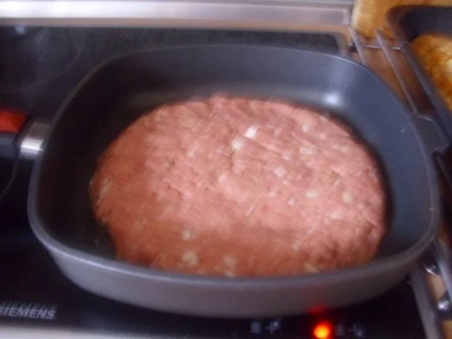 Rezept: Hackbraten-Kuchen Bild Nr. 5 Hackbraten-Kuchen - Rezept - Bild Nr. 5