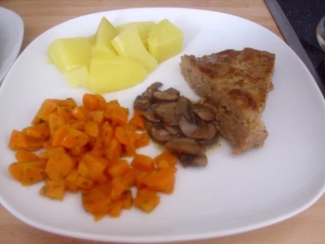 Rezept: Hackbraten-Kuchen Bild Nr. 9 Hackbraten-Kuchen - Rezept - Bild Nr. 9