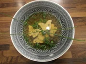 Rezept: Rinderconsommรฉ mit Morchel-Eierstich Rinderconsommรฉ mit Morchel-Eierstich - Rezept