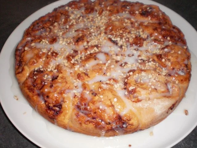 Rosettenkuchen mit roter Grütze - Rezept