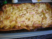 Kuchen: Rhabarberkuchen mit Grießpudding - Rezept