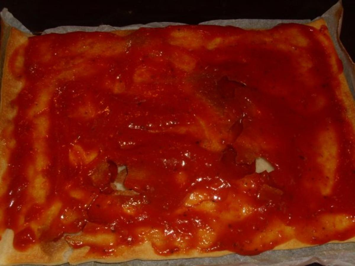 Cabanossi Pizza mit Käsefondue - Rezept - Bild Nr. 2