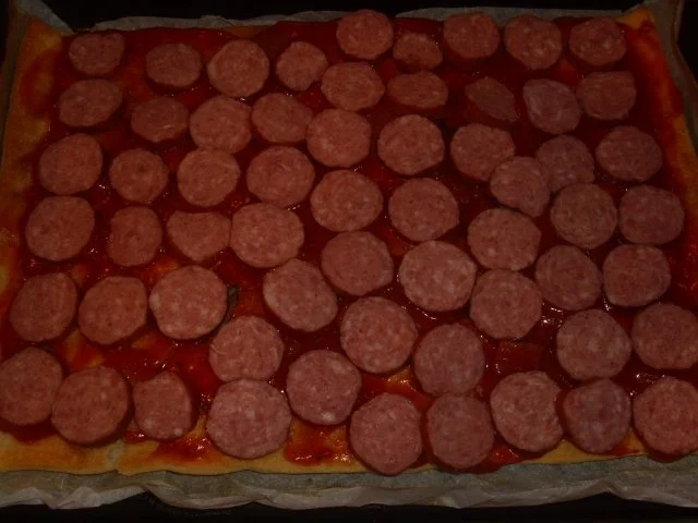 Cabanossi Pizza mit Käsefondue - Rezept - Bild Nr. 3