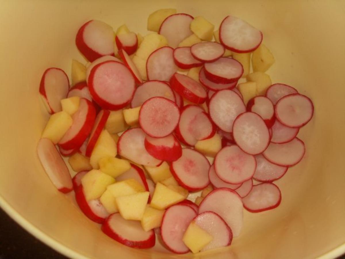 Radieschen-Apfel-Gurken Salat - Rezept - Bild Nr. 2