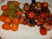 Krakauergulasch gemischt mit Bratkartoffeln - Rezept