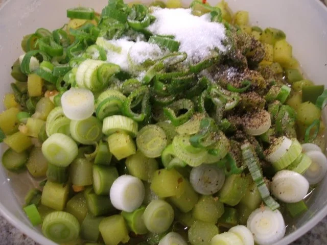 Rezept: Toast: (Toast)Körbchen mit Spargelsalat Bild Nr. 6 Toast: (Toast)Körbchen mit Spargelsalat - Rezept - Bild Nr. 6