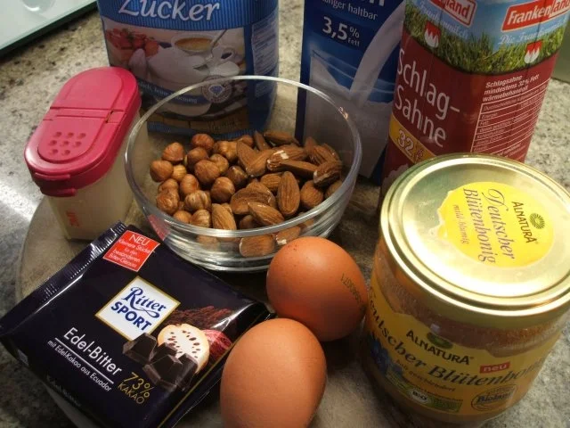 Rezept: Dessert: Semifreddo al Torrone (Lombardei) Bild Nr. 2 Dessert: Semifreddo al Torrone (Lombardei) - Rezept - Bild Nr. 2