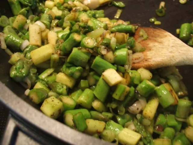 Rezept: Pasta: Penne mit Spargel und Gorgonzolasoße Bild Nr. 4 Pasta: Penne mit Spargel und Gorgonzolasoße - Rezept - Bild Nr. 4