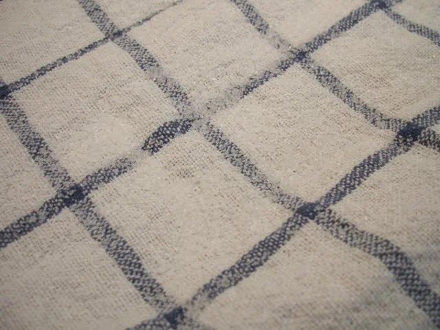 Backen: Nussbiskuitrolle mit Erdbeer-Quarkfüllung - Rezept - Bild Nr. 7