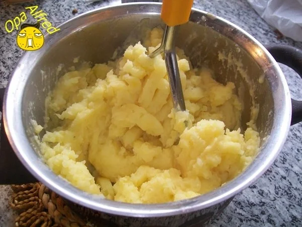 Beilagen: Opa`s Karoffelstampf - Rezept