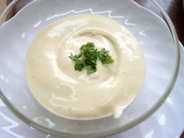 Rezept: Eier - Majonnaise, sehr gelb und cremig Eier - Majonnaise, sehr gelb und cremig - Rezept