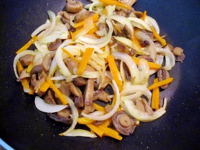 Rezept: Wok-Nudeln mit Allerlei Bild Nr. 5 Wok-Nudeln mit Allerlei - Rezept - Bild Nr. 5