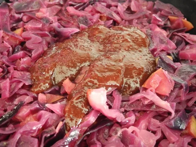 Vegan : Ostermenü Hauptgang : Vegane  Ente mit Kokos - Apfel - Rotkohl und Salzkartoffel - Rezept - Bild Nr. 9