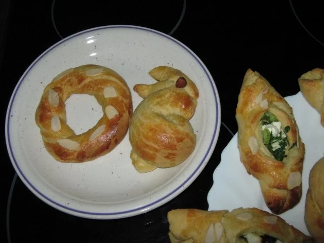 gefüllte Hefe-Teigtaschen mit Schafskäse, Petersilie und Frühlingszwiebel - Rezept - Bild Nr. 3