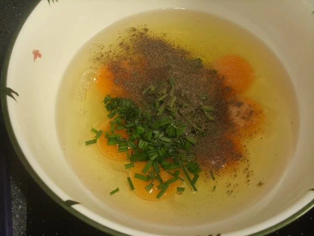 Rezept: Rührei mit Schinken und Zwiebel Bild Nr. 3 Rührei mit Schinken und Zwiebel - Rezept - Bild Nr. 3