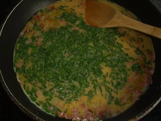 Rezept: Rührei mit Schinken und Zwiebel Bild Nr. 4 Rührei mit Schinken und Zwiebel - Rezept - Bild Nr. 4