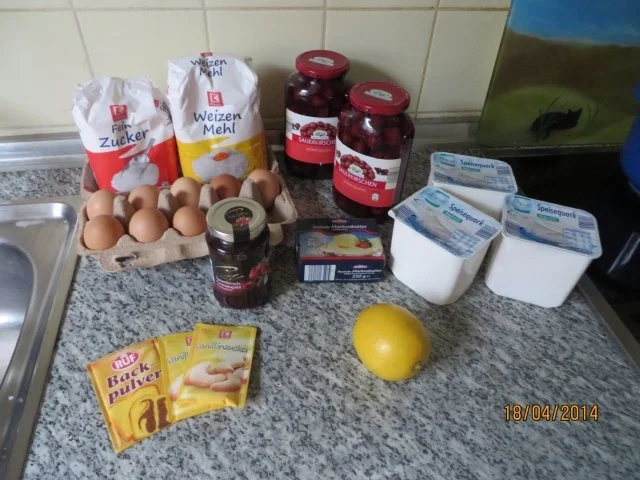 Saftige Käse-Kirsch Schnitten - Rezept - Bild Nr. 2