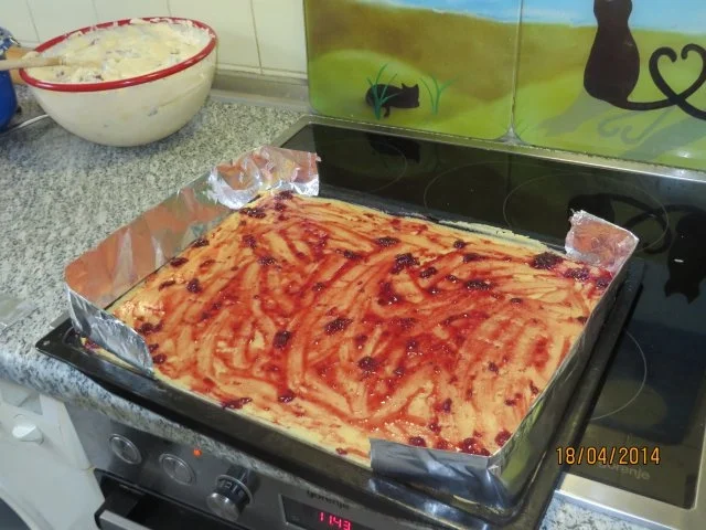 Saftige Käse-Kirsch Schnitten - Rezept - Bild Nr. 3