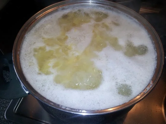 Fisch: Lachs in Dill -  Sahne - Soße zu Bandnudeln - Rezept - Bild Nr. 13