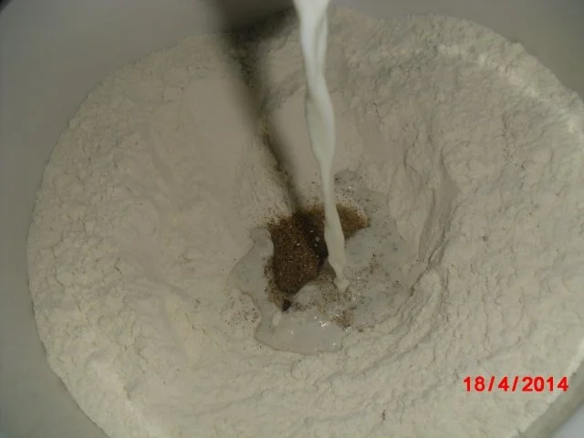 Rezept: Osterkranz mit Rosinen und Nuss Bild Nr. 2 Osterkranz mit Rosinen und Nuss - Rezept - Bild Nr. 2