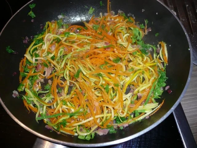 Rezept: Hessische Apfel - Schnitzel an Gemüse - Spagetti und Sesamkartoffel - Ecken. Bild Nr. 10 Hessische Apfel - Schnitzel an Gemüse - Spagetti und Sesamkartoffel - Ecken. - Rezept - Bild Nr. 10