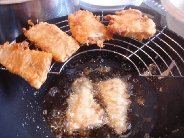 Rezept: Spargel mit Seelachsfilet im Bierteig, Petersilienkartoffeln und Sauce Hollandaise Bild Nr. 19 Spargel mit Seelachsfilet im Bierteig, Petersilienkartoffeln und Sauce Hollandaise - Rezept - Bild Nr. 19