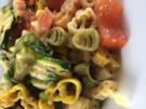 Nudelsalat mit frischem Gemüse - Rezept