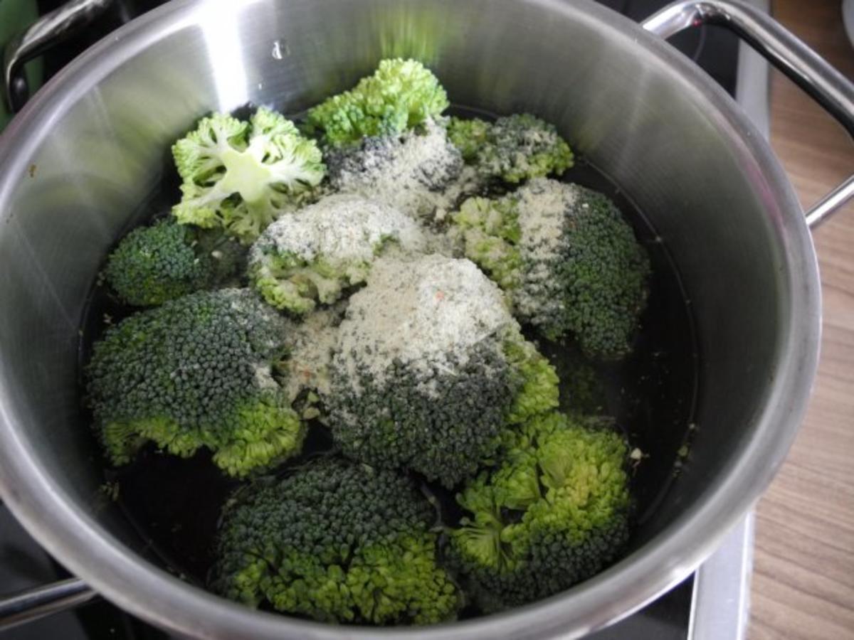 Vegan : Soja süss - sauer mit Karottenraspeln an Reis mit Broccoli - Rezept - Bild Nr. 12
