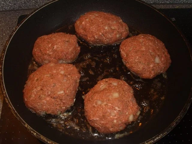 Lammbuletten mit Schafskäse gefüllt - Rezept - Bild Nr. 4