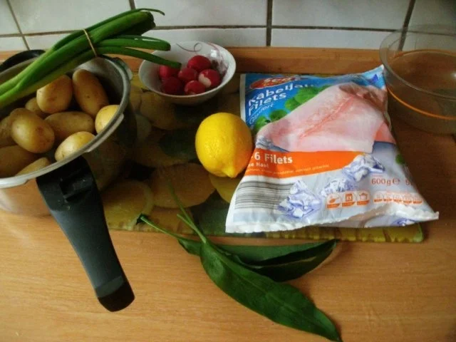 Rezept: Kabeljaufilet mit Bärlauch-Radieschen Kartoffelsalat Bild Nr. 3 Kabeljaufilet mit Bärlauch-Radieschen Kartoffelsalat - Rezept - Bild Nr. 3