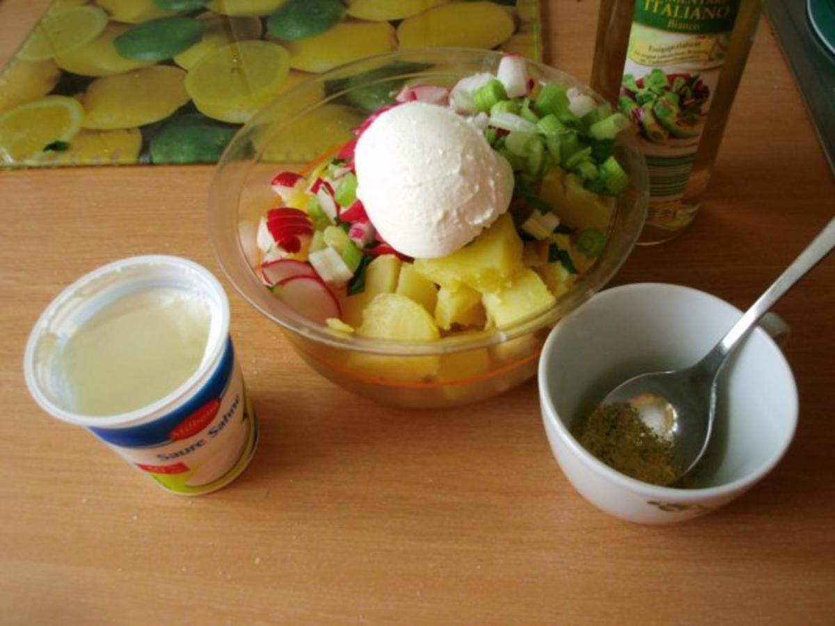 Kabeljaufilet mit Bärlauch-Radieschen Kartoffelsalat - Rezept - Bild Nr. 7