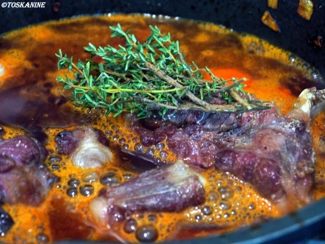 Rinderfilet NT, Rotweinsauce, Kräuterpolenta-Schnitten, Kräuterseitlinge - Rezept - Bild Nr. 12