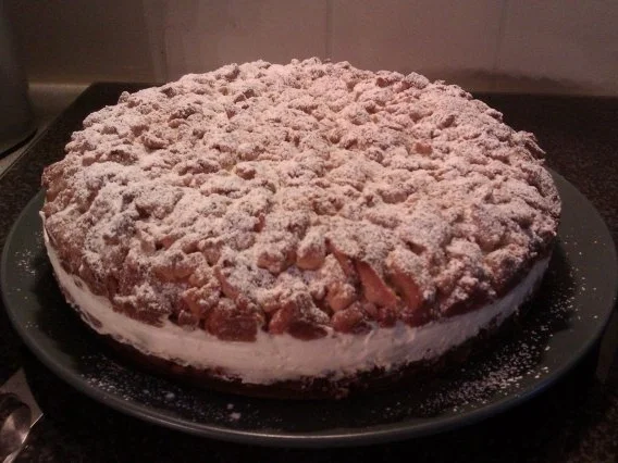 Streuselkuchen gefüllt, oder Torte?! Hmmm.. :-) - Rezept - Bild Nr. 3