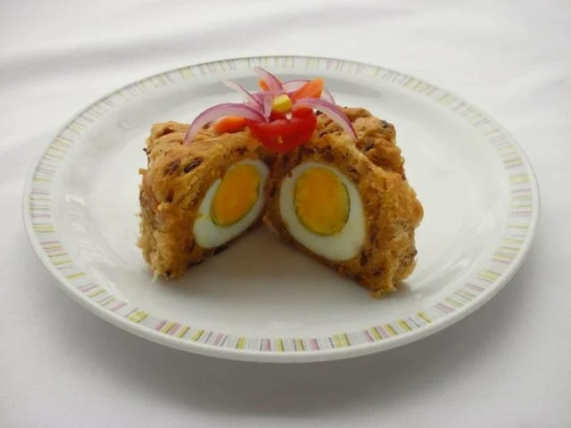 Herzhafter Hefekuchen versteckt ein paar Eier - Rezept - Bild Nr. 3