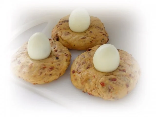 Herzhafter Hefekuchen versteckt ein paar Eier - Rezept - Bild Nr. 10