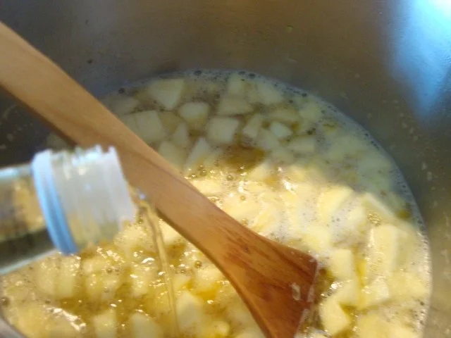 edles Sauerkrautsüppchen mit Cranberries und Tonkabohnenschaum - Rezept - Bild Nr. 14