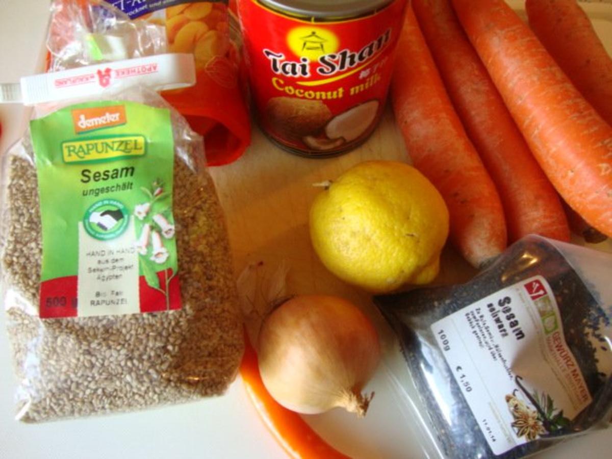 Karotten-Aprikosencremesüppchen mit Kokosschaum und Tonkabohnenpfeffer - Rezept - Bild Nr. 3