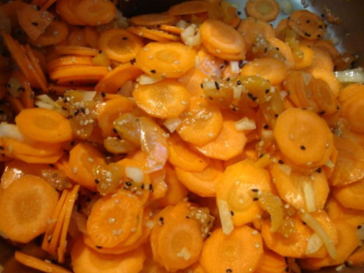 Karotten-Aprikosencremesüppchen mit Kokosschaum und Tonkabohnenpfeffer - Rezept - Bild Nr. 9